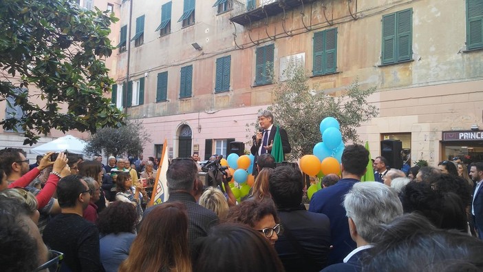 Elezioni comunali: Paolo Del Debbio a Imperia a sostegno del centrodestra. Su immigrazione e centri d’accoglienza “Scegliete se votare Lanteri o chi vuole una discarica nell’ex caserma” Elezioni comunali: Paolo Del Debbio a Imperia a sostegno del centrodestra. Su immigrazione e centri d’accoglienza “Scegliete se votare Lanteri o chi vuole una discarica nell’ex caserma”