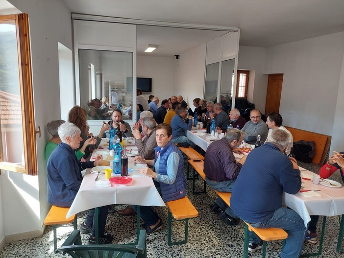 Aurigo, 'ritorna' il tradizionale appuntamento con il pasto magro del Giovedì Santo (foto)