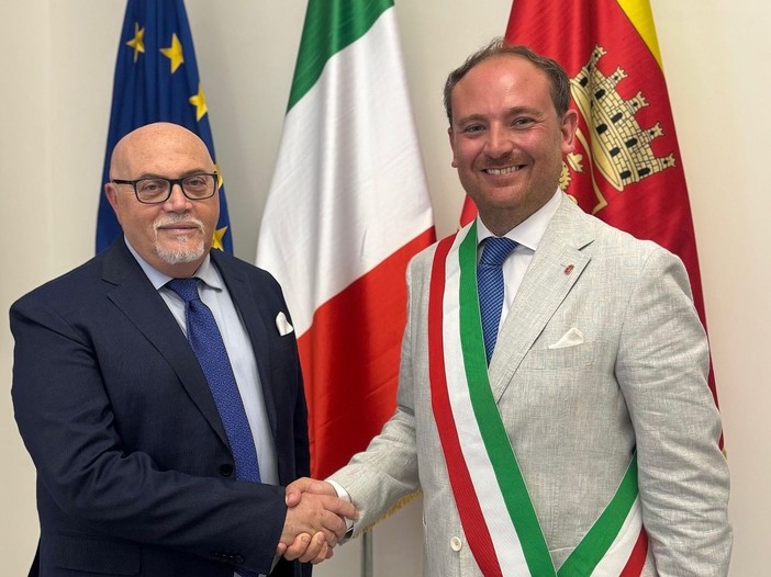 Il prefetto Valerio Massimo Romeo lascia la provincia di Imperia, il sindaco Di Muro: "Non ha mai lasciato sola la città di Ventimiglia"