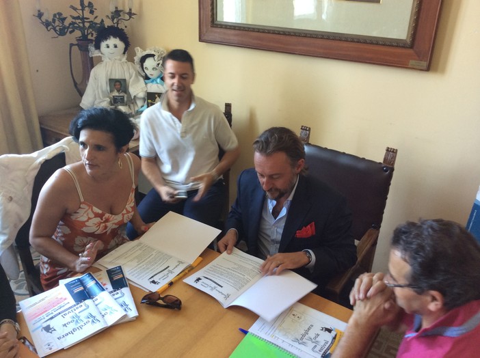 La città delle palme salotto dell’arte e dei libri: il 4 settembre si alza il sipario sul “Bordighera Book Festival”