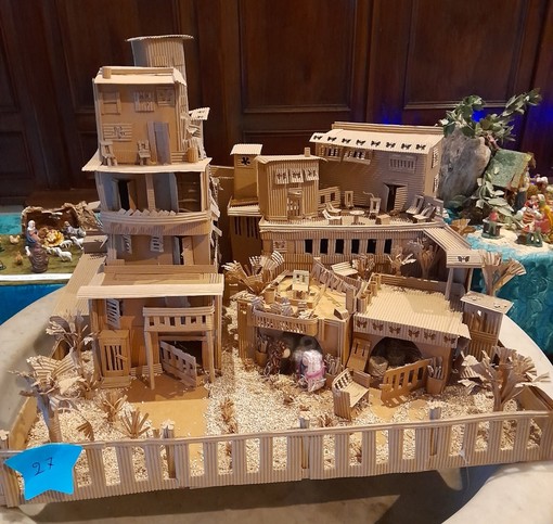 Ventimiglia, al via la XXXI edizione del Concorso "Presepi Poveri": fantasia e materiali di riciclo protagonisti
