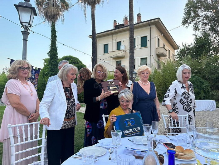Passaggio delle consegne del Lions club Sanremo Matutia, Alessandra Solerio è il nuovo presidente (foto) Passaggio delle consegne del Lions club Sanremo Matutia, Alessandra Solerio è il nuovo presidente (foto)