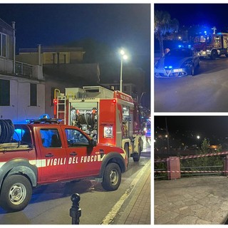 Ventimiglia, cede la ringhiera e vola di sotto: scattano i soccorsi su Lungo Roia Gerolamo Rossi (Foto) Ventimiglia, cede la ringhiera e vola di sotto: scattano i soccorsi su Lungo Roia Gerolamo Rossi (Foto)