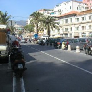 Sanremo, "estendere online la raccolta firme per piazza Eroi Sanremesi": la proposta di una lettrice