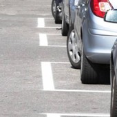 Sanremo: possibile nuovo canone per l'occupazione delle strisce blu dei parcheggi. Proposta in discussione nel consiglio comunale
