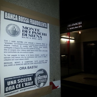 Imperia: azione di protesta de La Destra contro la filiale del Monte dei Paschi di Siena