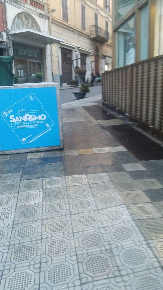 Sanremo: Amaie Energia intensifica la pulizia dei marciapiedi cittadini