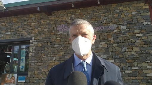 Imperia, Carabinieri cacciati via dal consiglio comunale, interviene il presidente Camiolo: "Rispetto per l'Arma, ma non potevano entrare in aula" Imperia, Carabinieri cacciati via dal consiglio comunale, interviene il presidente Camiolo: "Rispetto per l'Arma, ma non potevano entrare in aula"
