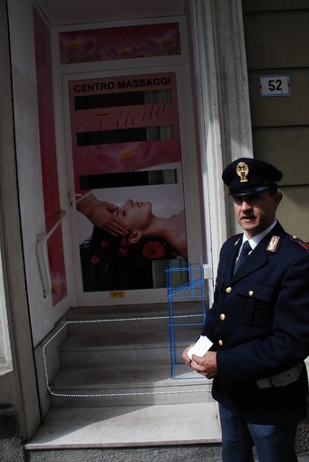 Sanremo: scoperte dalla Polizia nuove 'case d'appuntamento' con prostitute cinesi Sanremo: scoperte dalla Polizia nuove 'case d'appuntamento' con prostitute cinesi
