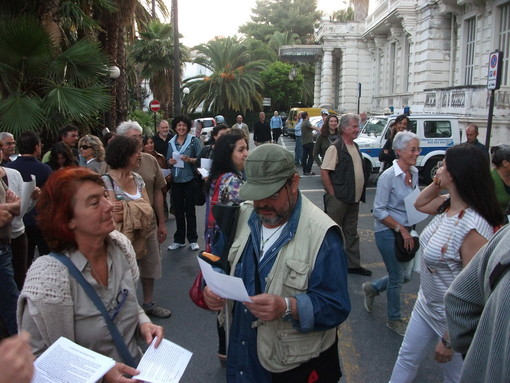 Sanremo: mancato incontro tra il 'popolo del pic-nic' ed il Sindaco, la mail di un'altra lettrice Sanremo: mancato incontro tra il 'popolo del pic-nic' ed il Sindaco, la mail di un'altra lettrice