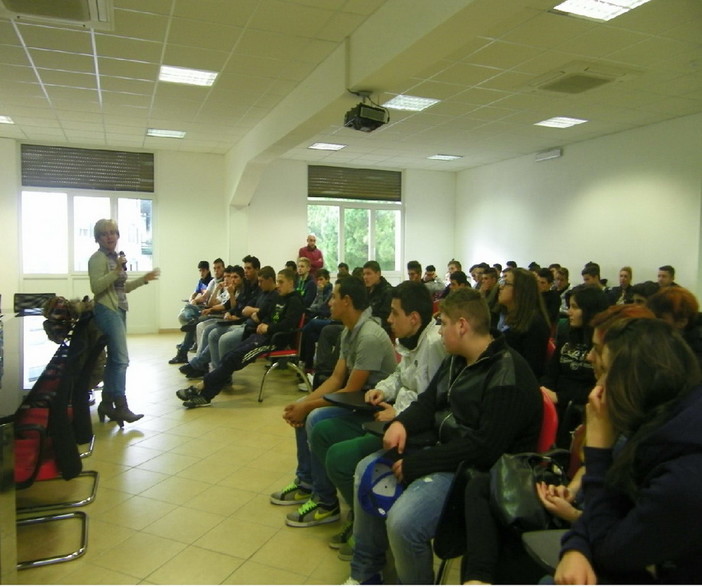 Imperia: ha preso il via oggi alla scuola edile il progetto legalità 'Io cittadino..di domani'