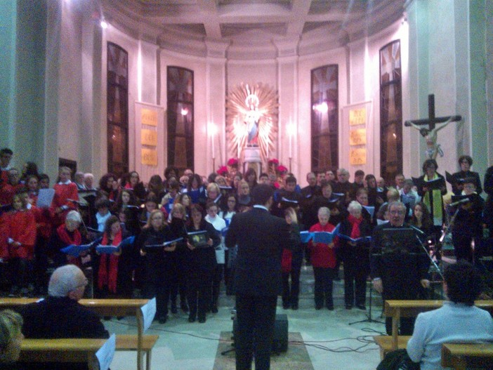 Concerto 'Puer Natus' a Vallecrosia Concerto 'Puer Natus' a Vallecrosia