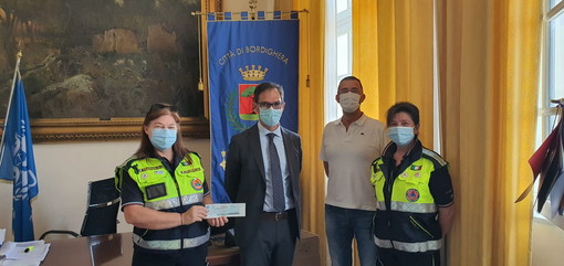 Bordighera: consegnato fondo mensile di solidarietà della Giunta alla Protezione Civile – Squadra A.I.B.