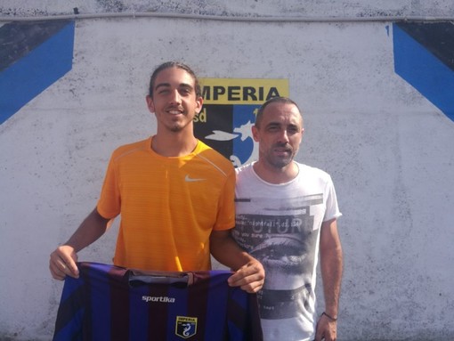 Pietro Minasso con Chiarlone nel giorno della sua presentazione all'Imperia