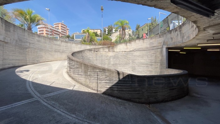 Sanremo: disagi nel parcheggio della stazione, la risposta di un nostro lettore Sanremo: disagi nel parcheggio della stazione, la risposta di un nostro lettore