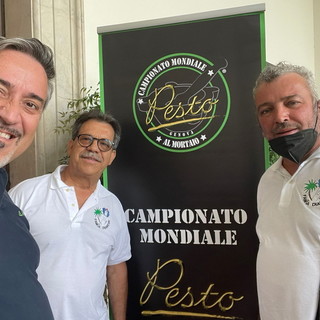 Il Basilico Genovese Dop sarà protagonista domani sera di una cena a Diano Marina Il Basilico Genovese Dop sarà protagonista domani sera di una cena a Diano Marina