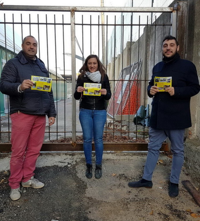 Vallecrosia: cittadini in piazza per discutere dell'eventuale arrivo di migranti, domani l'incontro organizzato dall'opposizione Vallecrosia: cittadini in piazza per discutere dell'eventuale arrivo di migranti, domani l'incontro organizzato dall'opposizione