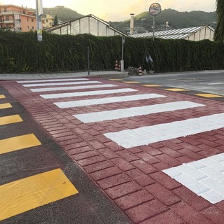 Santo Stefano al Mare: giovedì l'installazione di un passaggio pedonale rialzato di fronte alle scuole Santo Stefano al Mare: giovedì l'installazione di un passaggio pedonale rialzato di fronte alle scuole