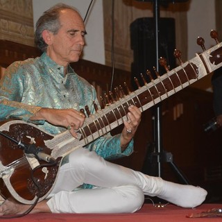 Imperia: sabato 21 maggio, concerto di musica Indiana al centro yoga l'albero della Gioia