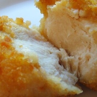 Usa, via libera al pollo artificiale: l’alleanza dei mercati contadini in prima linea per fermarlo