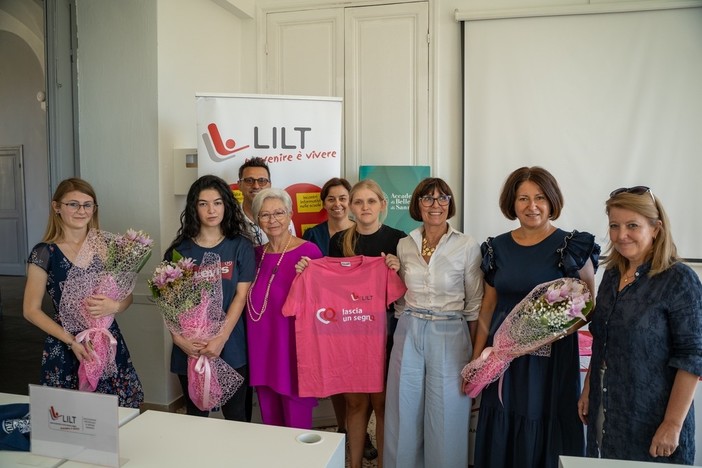 Da una studentessa di Sanremo il nuovo logo per le magliette della LILT