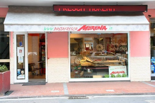 Il pastificio Pasta Fresca Morena sponsor del raduno di auto e moto storiche