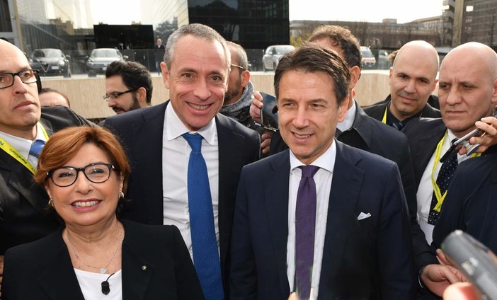 Anche i piccoli comuni della provincia di Imperia coinvolti nel piano industriale di investimento di Poste Italiane Anche i piccoli comuni della provincia di Imperia coinvolti nel piano industriale di investimento di Poste Italiane
