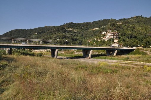 Camporosso: interventi di manutenzione sul Ponte dell’Amicizia, necessaria la sostituzione dei giunti di dilatazione, Gibelli “Nessun problema strutturale” Camporosso: interventi di manutenzione sul Ponte dell’Amicizia, necessaria la sostituzione dei giunti di dilatazione, Gibelli “Nessun problema strutturale”