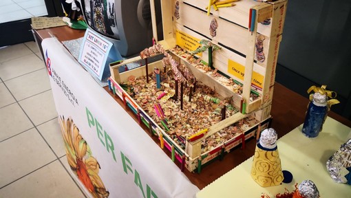 Sanremo: materiali riciclati e tanta fantasia, tornano al Palafiori i presepi realizzati dai bimbi delle scuole Sanremo: materiali riciclati e tanta fantasia, tornano al Palafiori i presepi realizzati dai bimbi delle scuole