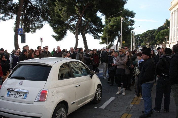 Imperia: sono 120 gli indagati dei 'Forconi', per 21 di loro rinvio a giudizio e per gli altri archiviazione Imperia: sono 120 gli indagati dei 'Forconi', per 21 di loro rinvio a giudizio e per gli altri archiviazione