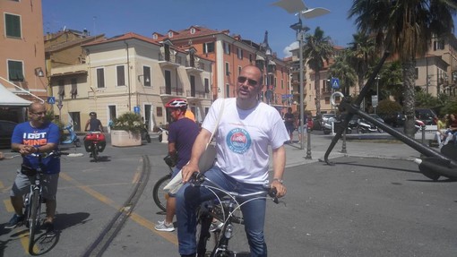 Imperia: Scajola conferma la navetta sulla ciclabile, Abbo "Non snatura la filosofia del progetto iniziale" Imperia: Scajola conferma la navetta sulla ciclabile, Abbo "Non snatura la filosofia del progetto iniziale"