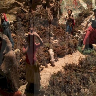 Imperia: in allestimento il tradizionale Presepe di Via Carducci, rappresentazione francescana della natività Imperia: in allestimento il tradizionale Presepe di Via Carducci, rappresentazione francescana della natività