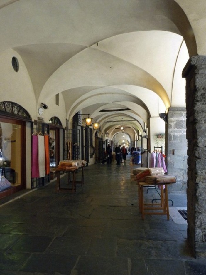 Anche a Pieve di Teco il 'red carpet', Alessandri: "Spero sia occasione per far conoscere il territorio". Ieri l'inaugurazione a Cervo (Video) Anche a Pieve di Teco il 'red carpet', Alessandri: "Spero sia occasione per far conoscere il territorio". Ieri l'inaugurazione a Cervo (Video)