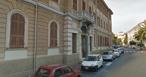 Imperia: lunedì via ai lavori di restyling dei marciapiedi di piazza Roma e viale della Rimembranza Imperia: lunedì via ai lavori di restyling dei marciapiedi di piazza Roma e viale della Rimembranza