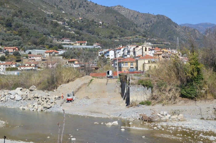Ventimiglia: frazioni di Bevera, Calvo e Torri senza trasporti pubblici al mattino, la rabbia di un lettore
