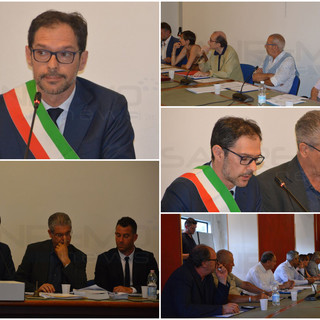 Bordighera: primo Consiglio comunale dell’amministrazione Ingenito “Abbiamo desiderio di investire sulla città con professionalità e impegno” (Foto e Video) Bordighera: primo Consiglio comunale dell’amministrazione Ingenito “Abbiamo desiderio di investire sulla città con professionalità e impegno” (Foto e Video)