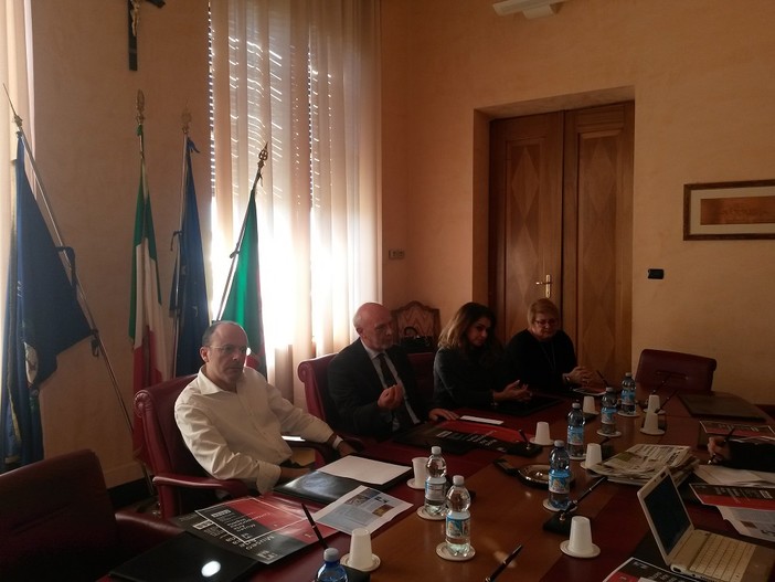 Imperia: è tutto pronto per l'inaugurazione della permanente delle opere della fondazione Invernizzi. Una collezione che proietterà Imperia tra le città d'arte d'Italia Imperia: è tutto pronto per l'inaugurazione della permanente delle opere della fondazione Invernizzi. Una collezione che proietterà Imperia tra le città d'arte d'Italia