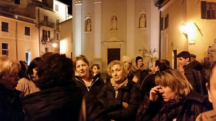 Airole: anche gli abitanti di Coldirodi alla prima prova della rappresentazione del Venerdì Santo Airole: anche gli abitanti di Coldirodi alla prima prova della rappresentazione del Venerdì Santo