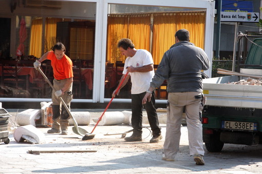 Sanremo: lavori in piazza Colombo, una nostra lettrice non è assolutamente d'accordo Sanremo: lavori in piazza Colombo, una nostra lettrice non è assolutamente d'accordo