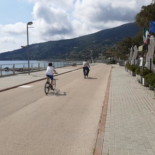 Emergenza Coronavirus: ad Ospedaletti riaprono cimitero, pista ciclabile e spiagge