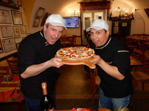Prosegue alla Sant’Ampelio la possibilità di gustare la pizza “Monet” terza al Campionato del Mondo 2014 Prosegue alla Sant’Ampelio la possibilità di gustare la pizza “Monet” terza al Campionato del Mondo 2014