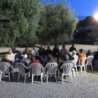 Sabato alla chiesa parrocchiale di Nostra Signora della Neve in Pairola ‘Memorie d'inchiostro’, l'invito del Sindaco Sabato alla chiesa parrocchiale di Nostra Signora della Neve in Pairola ‘Memorie d'inchiostro’, l'invito del Sindaco