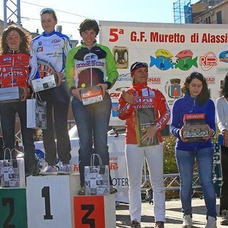 Ciclismo: una 'grande' Laura Rossin del Team Blu di Mare vince la GF del muretto