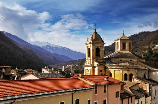 Pieve di Teco: i consiglieri Brunengo e Molinari criticano due assunzioni comunali, che definiscono "molto speciali"