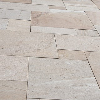 I pavimenti in pietra: dalla ristrutturazione casa agli ambienti esterni