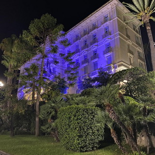 Il Palazzo della Provincia di Imperia illuminato di viola per la Giornata mondiale dell’Alzheimer Il Palazzo della Provincia di Imperia illuminato di viola per la Giornata mondiale dell’Alzheimer