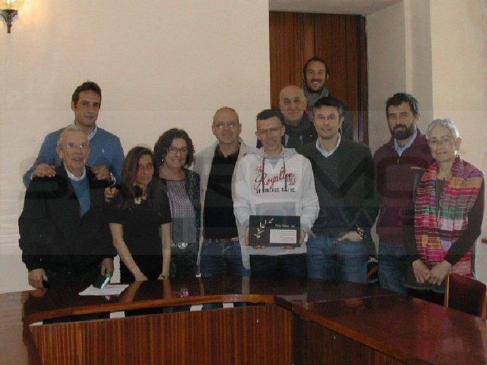 Premio Dolcedo: l'Amministrazione istituisce un riconoscimento da attribuire a persone o associazioni che si sono distinte Premio Dolcedo: l'Amministrazione istituisce un riconoscimento da attribuire a persone o associazioni che si sono distinte