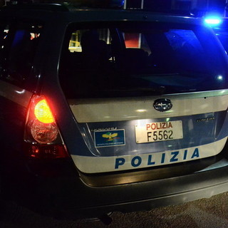 Ventimiglia: due magrebini litigano lanciandosi le pietre, intervengono polizia e carabinieri Ventimiglia: due magrebini litigano lanciandosi le pietre, intervengono polizia e carabinieri