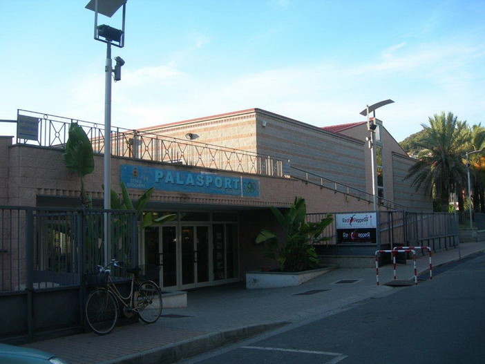 Bordighera: il comune cerca un gestore per il bar - ristorante del complesso sportivo E.Biancheri di via Diaz, c’è tempo fino al 13 dicembre Bordighera: il comune cerca un gestore per il bar - ristorante del complesso sportivo E.Biancheri di via Diaz, c’è tempo fino al 13 dicembre