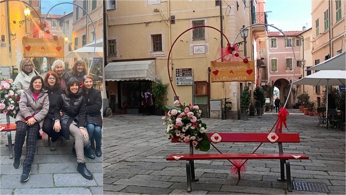 "Innamorarsi a Bordighera", panchina rossa con un grande cuore diventa un'attrattiva turistica (Foto e video)